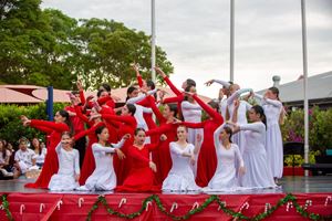 2022-christmas-carols-16