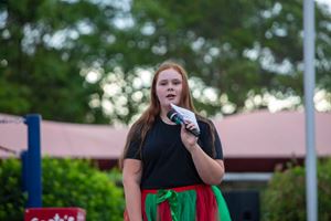 2022-christmas-carols-23
