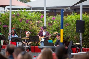 2022-christmas-carols-41