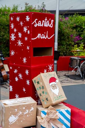 2022-christmas-carols-47