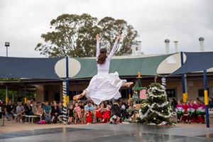 2022-christmas-carols-61