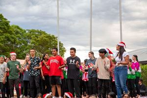2022-christmas-carols-71